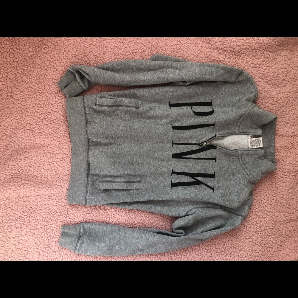 VS PINK PULLOVER